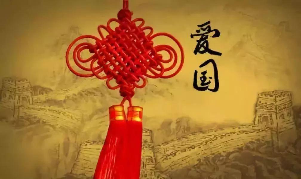 留学生来社区 外国小伙穿大褂说相声